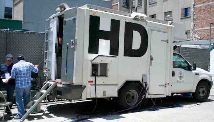 Unidad móvil de televisión HD BURST-3
